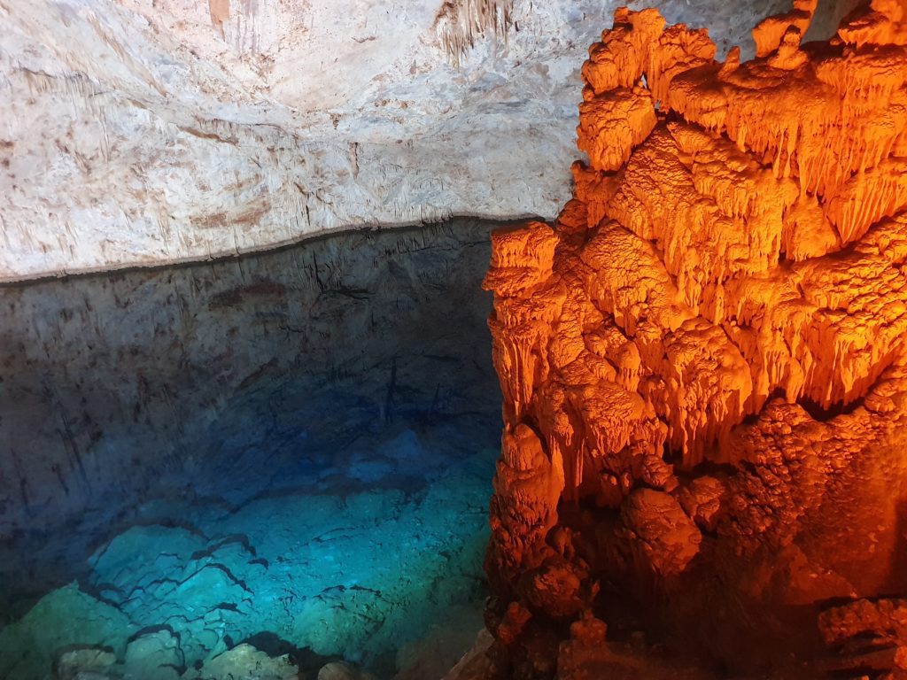 Пещерное озеро в  Gilindire Cave 