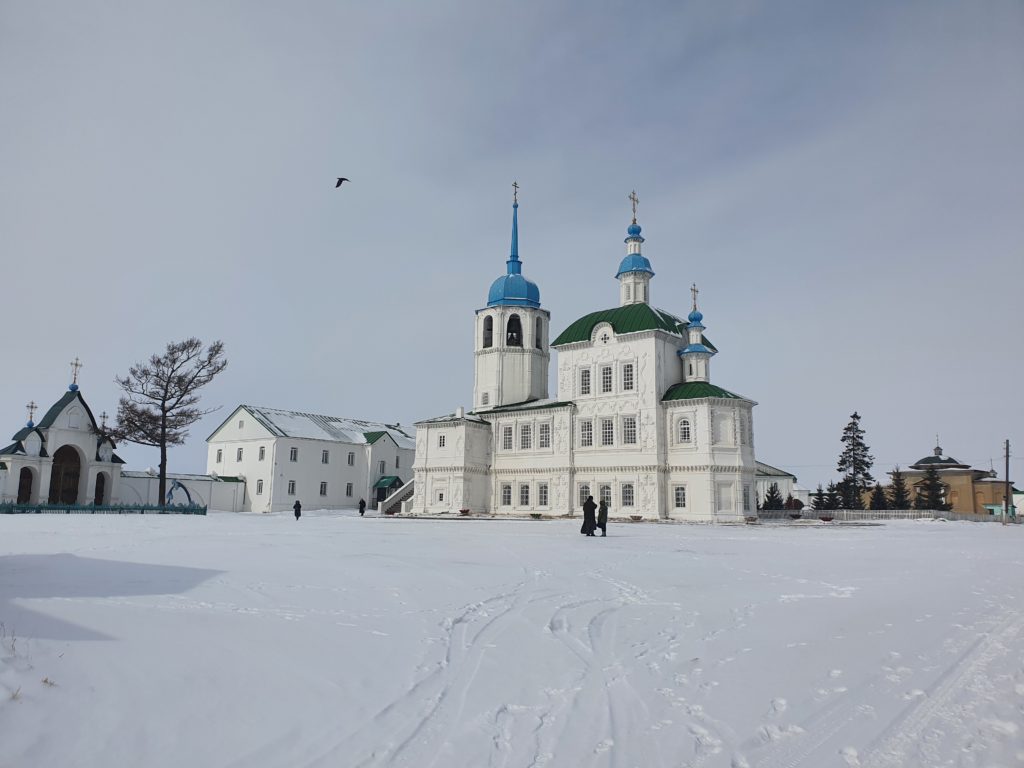 Посольскиий монастырь Зимой.